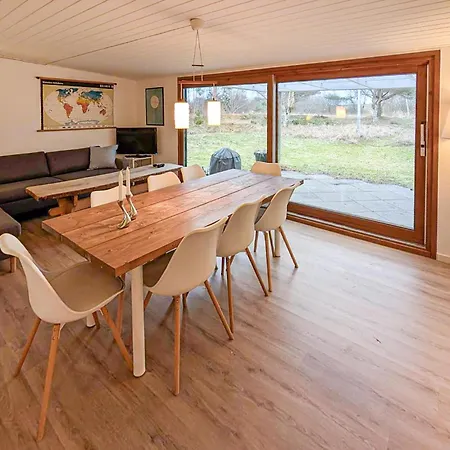 Ferienhaus 3 Bedroom Lovely In Hals