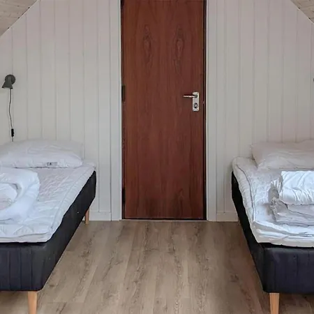 3 Bedroom Lovely In * Hals