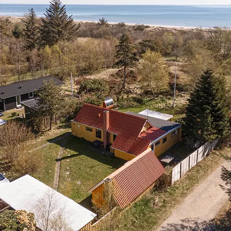 3 Bedroom Lovely In Feriehus